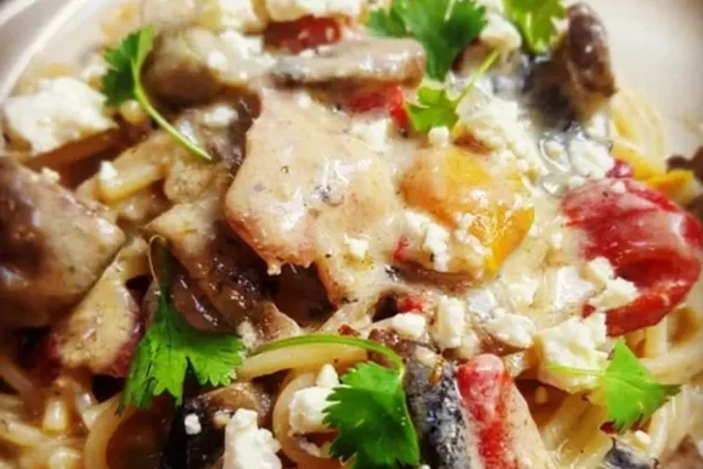 Рецепт пасты с курицей в стиле Аля Кинг, богатой вкусом