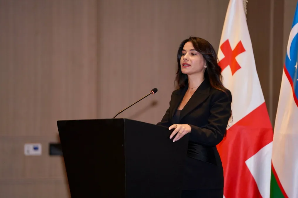 Uzbequistão e Geórgia intensificam a cooperação comercial, econômica e de investimento em fórum de negócios em Tbilisi