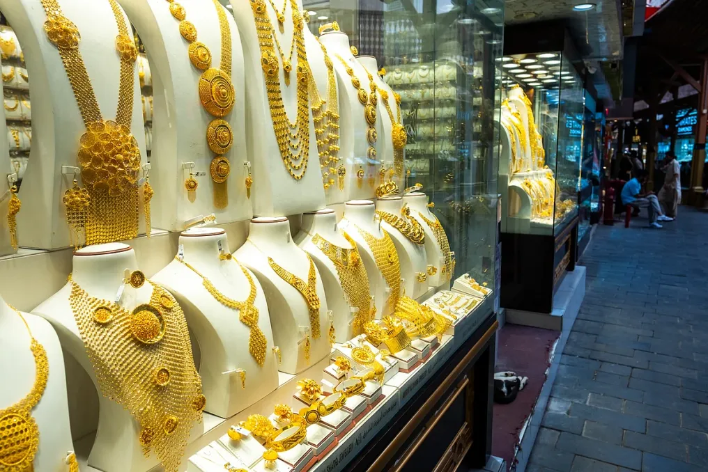 Preços do ouro em Dubai estabilizaram após queda de 60 dólares em um mês