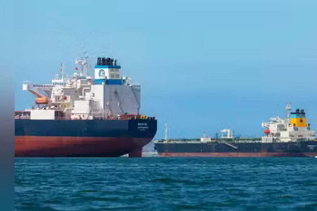 15 cargo ships carrying fertilizers head to India after easing tensions in the Strait of Hormuz
