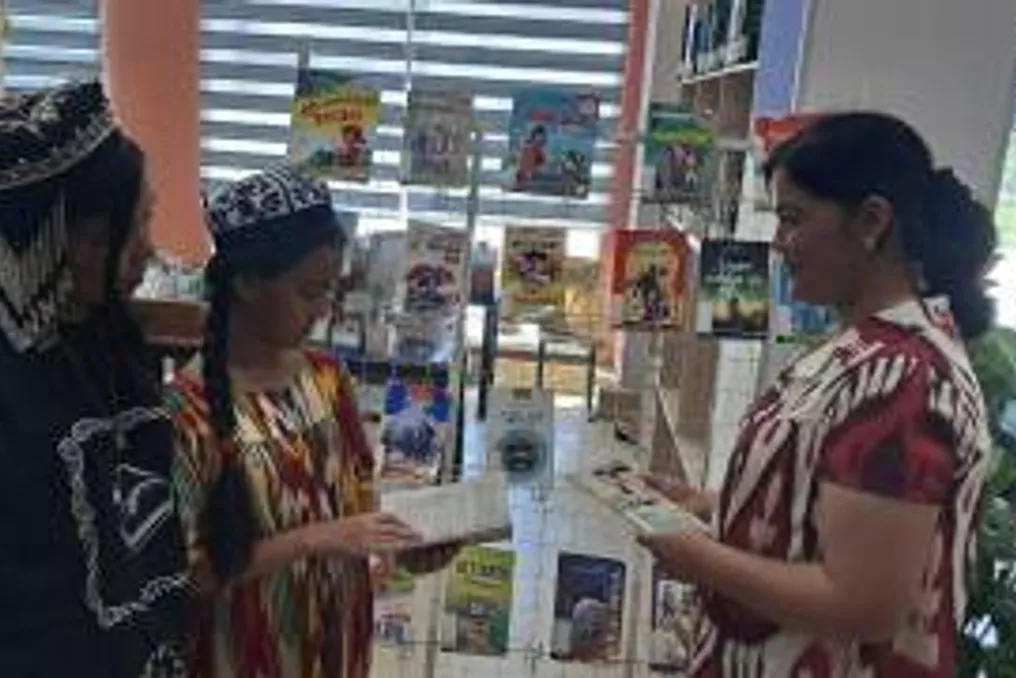 Programa educacional 'Davraga Kel, Dugonajon!' realizada na cidade de Shirin, Syrdarya