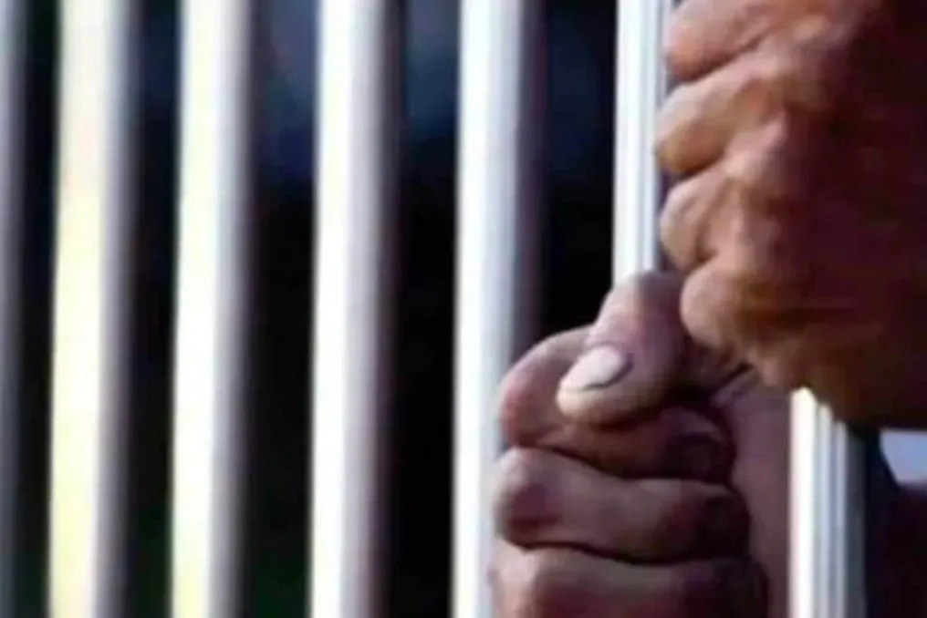 Полиция Шахджаханпура: Смерть обвиняемого в изнасиловании в камере подтверждена как сердечный приступ по результатам вскрытия