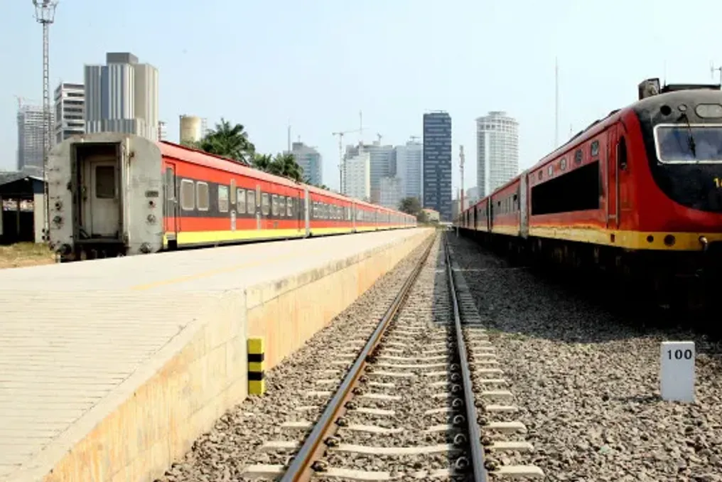 Angola recebe 653 milhões de dólares para modernizar a linha do Corredor de Lobito