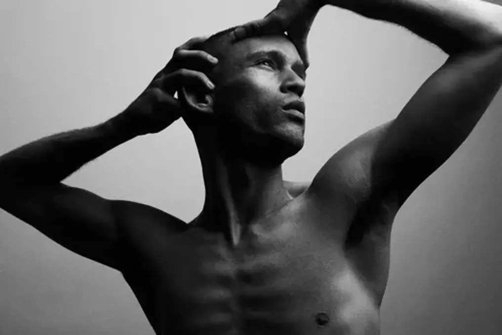 Artista Darion Adams afirma que sua sexualidade queer e sua origem em Mamelberg são seus pontos fortes