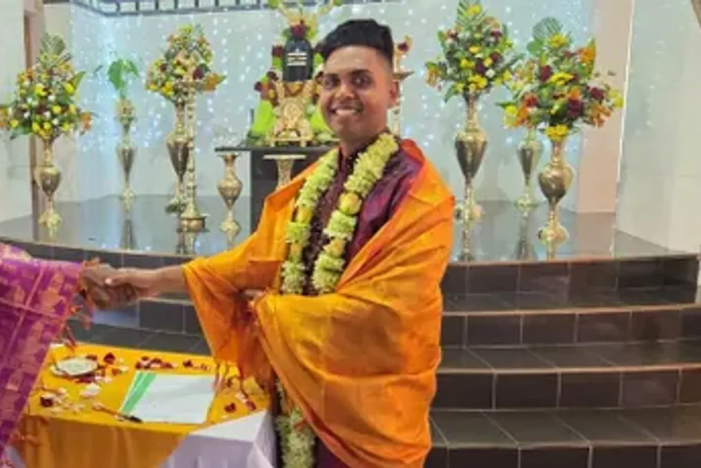 Yosh ma'naviy yetakchi Saiva Sithaandha Kazhagam tashkilotining rahbari sifatida tayinlandi