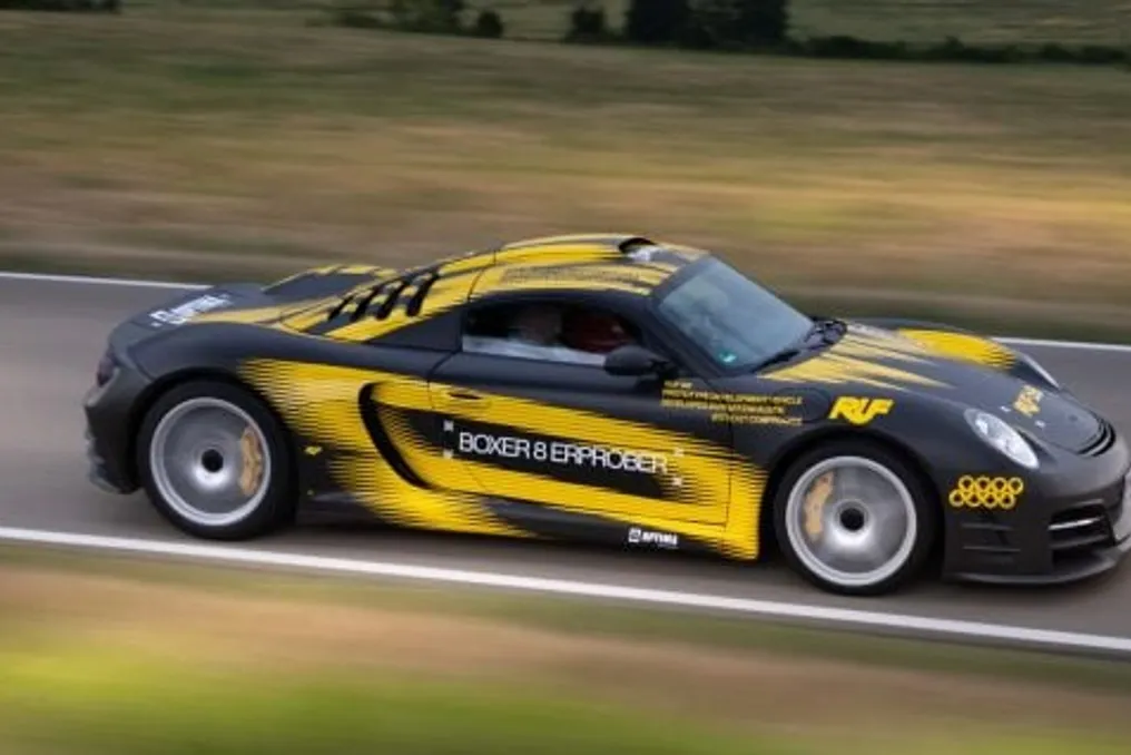 Ruf apresenta protótipo B8 Erprober com motor boxer de oito cilindros de mais de 1.000 cv em Goodwood