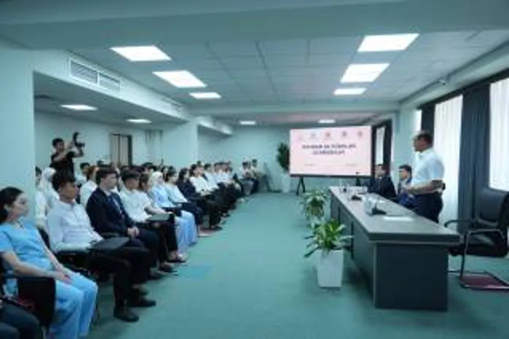 В Тошкентском государственном медицинском университете провели встречу для молодых специалистов по борьбе с коррупцией