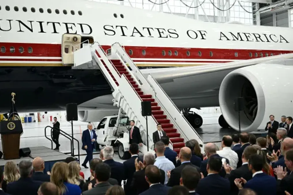 Jornalistas do NYT são chamados a tribunal por artigo sobre o Air Force One