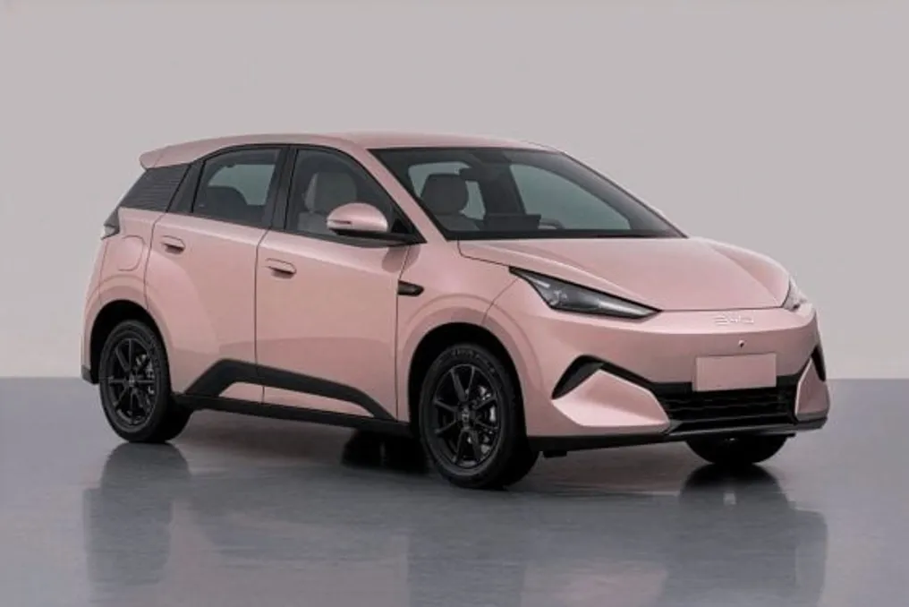 Новое поколение BYD Dolphin Mini стало больше, мощнее и получило обновленный дизайн