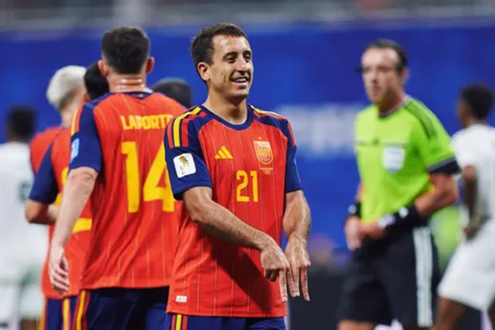 Espanha avança para a final da Copa do Mundo após vencer a França, gerando celebrações em Madri