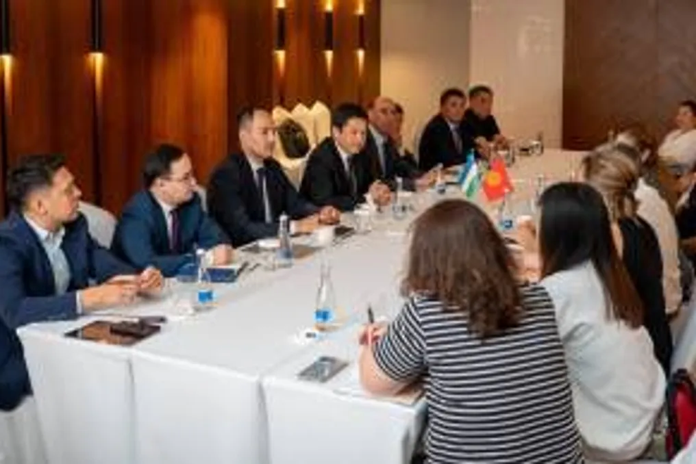 Uzbequistão e Quirguistão fortalecem a cooperação no setor de turismo para promover a Ásia Central