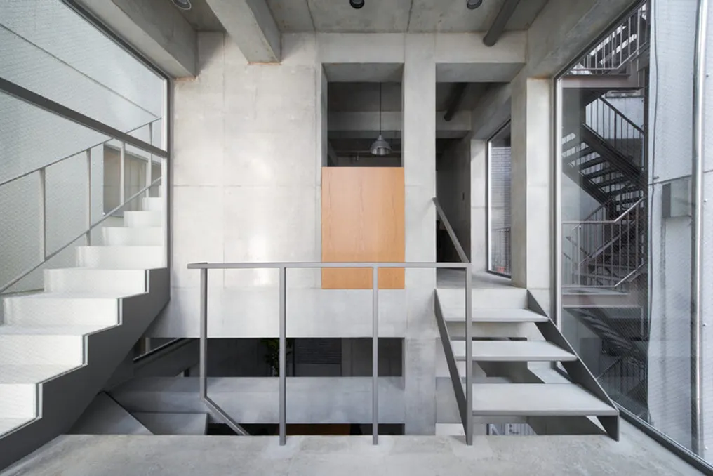 Koenji ofis binosi / SO&CO Koenji stantsiyasiga yaqin joylashgan
