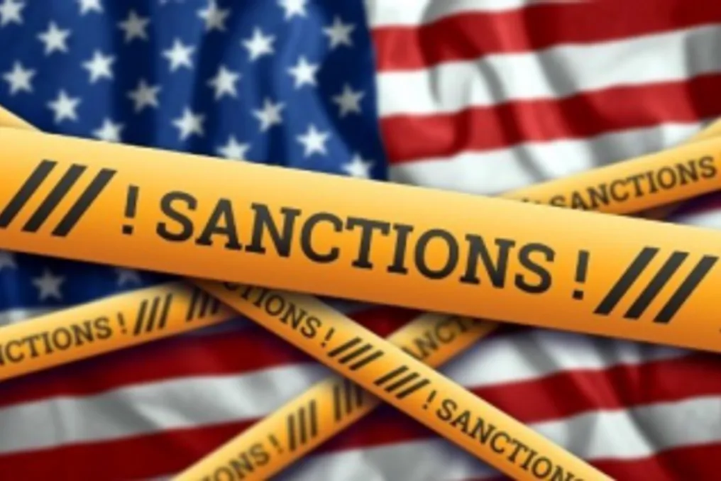 NYT reports sanctions could weaken the dollar, prompting countries to seek alternative currencies