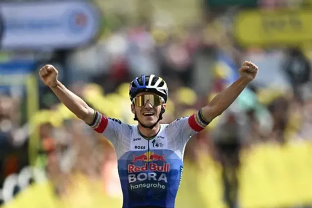 Remco Evenepoel se torna líder solitário da equipe Red Bull-Bora-Hansgrohe após vitória no Tour de France
