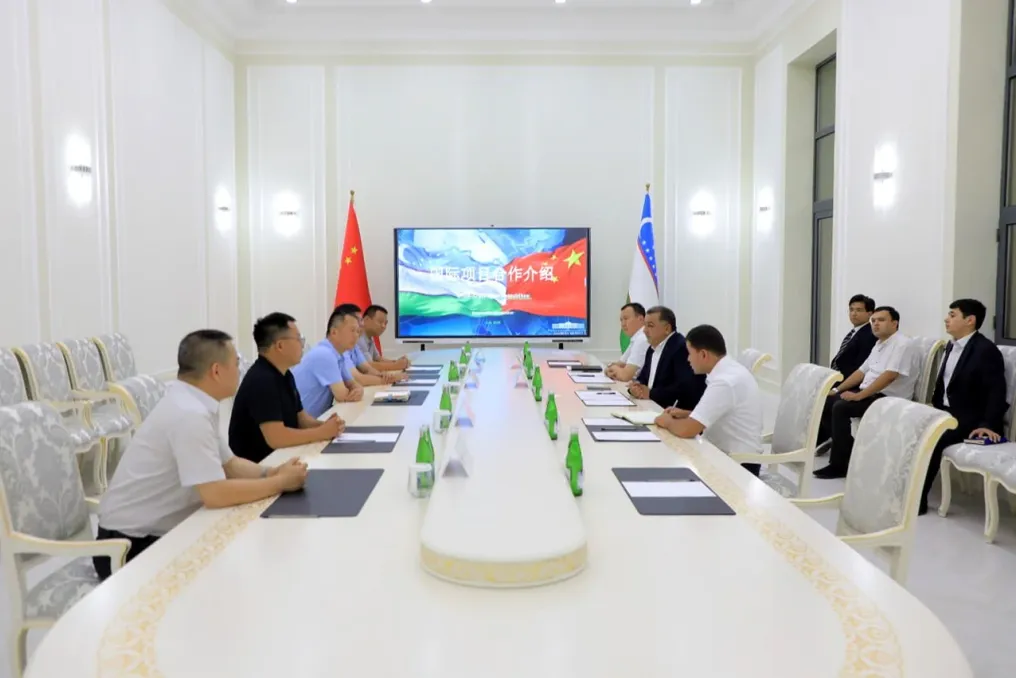 Região de Fergana e Academia de Ciências de Henan Fortalecem a Cooperação Científica