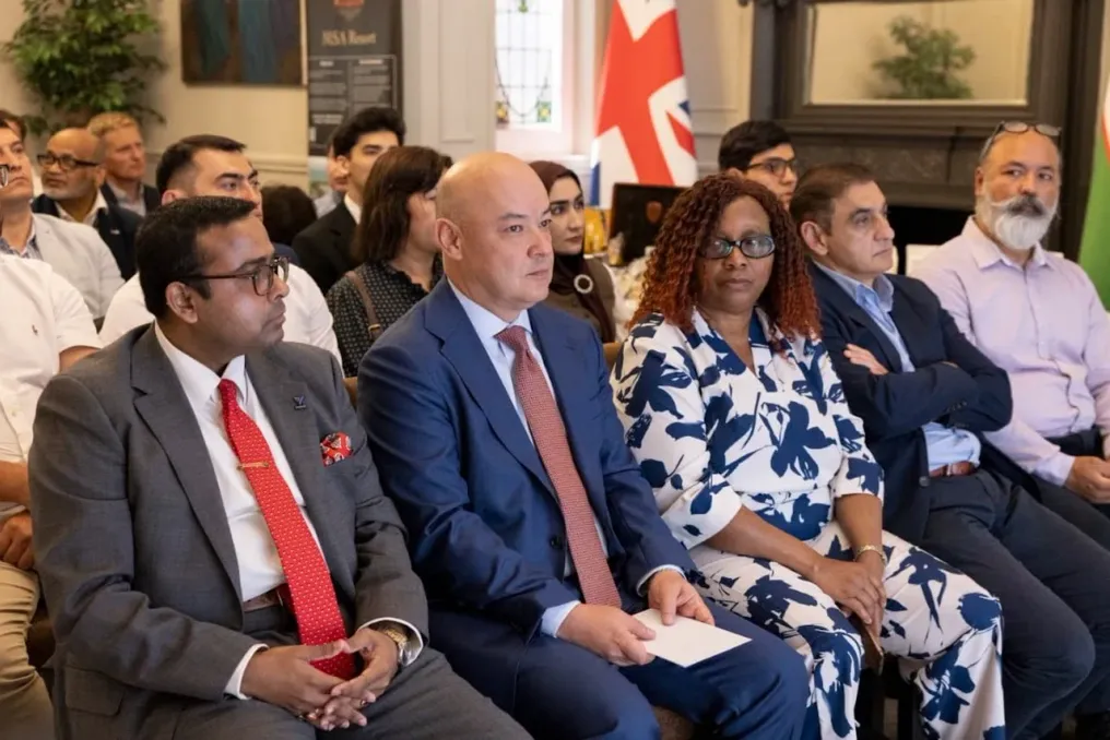 Exportadores do Uzbequistão realizaram fórum de negócios em Londres para promover produtos agrícolas