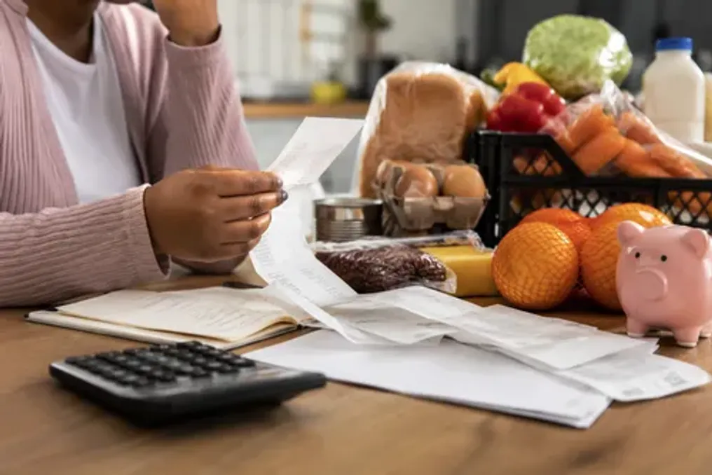 Cost of living crisis in South Africa transforms daily life due to rising food and fuel prices