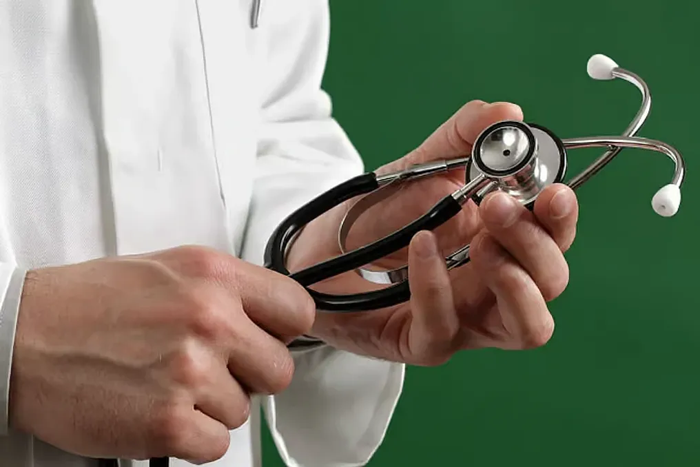 UAE Doctors Warn of Dangers of Self-Medicating with Peptides Online After Increased Scrutiny of Influencers