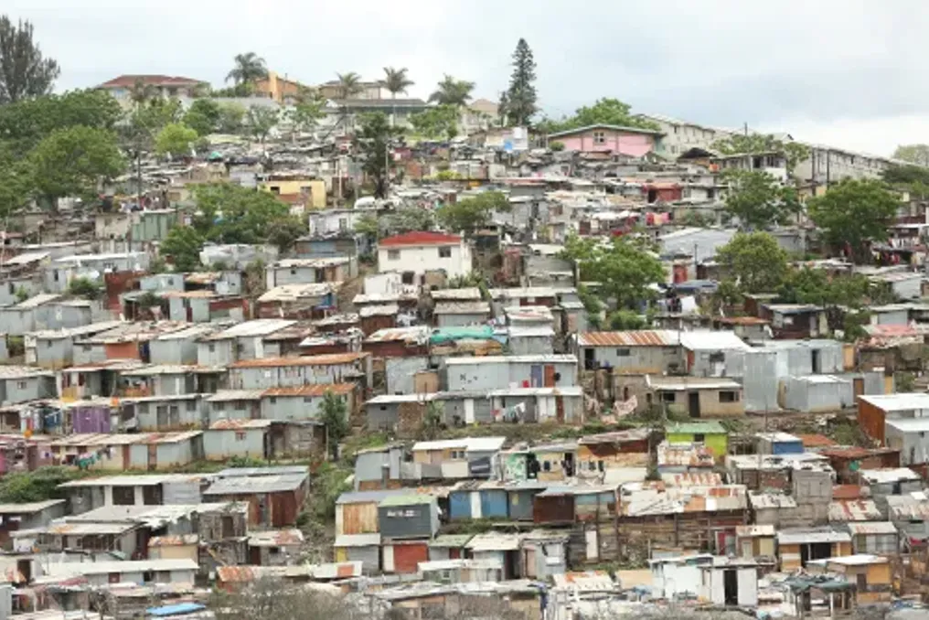 Moradores de eThekwini exigem medidas urgentes contra o crescimento de assentamentos informais