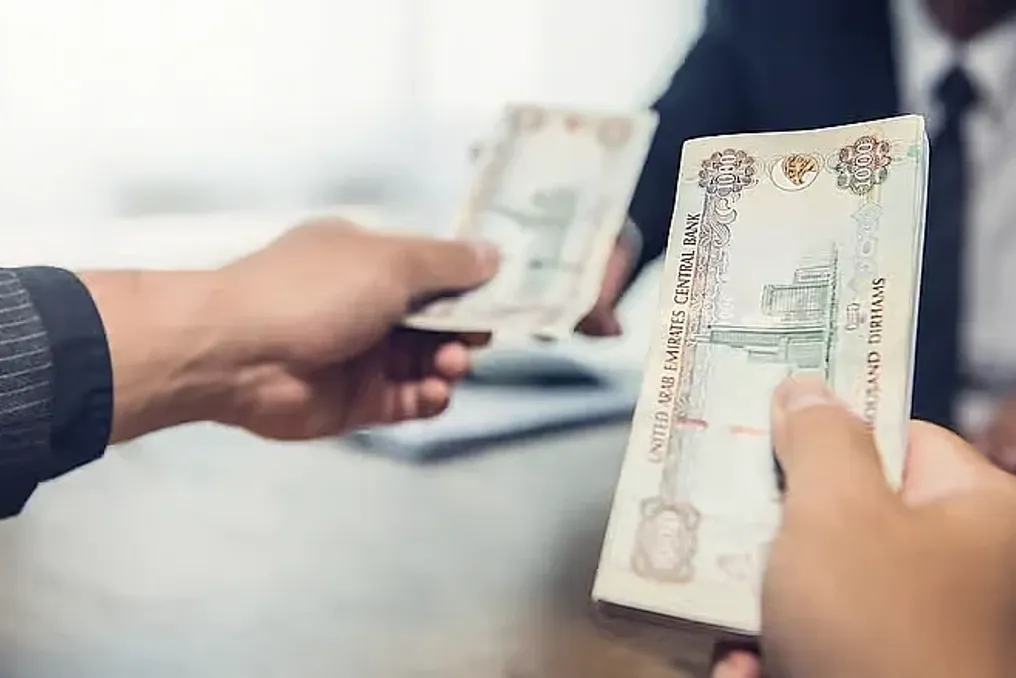 Согласно опросу, средний рост зарплат в ОАЭ в 2026 году составит 3,4%
