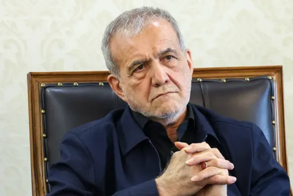 Президент Ирана отрицает намерение уйти в отставку и подтверждает приверженность позиции страны