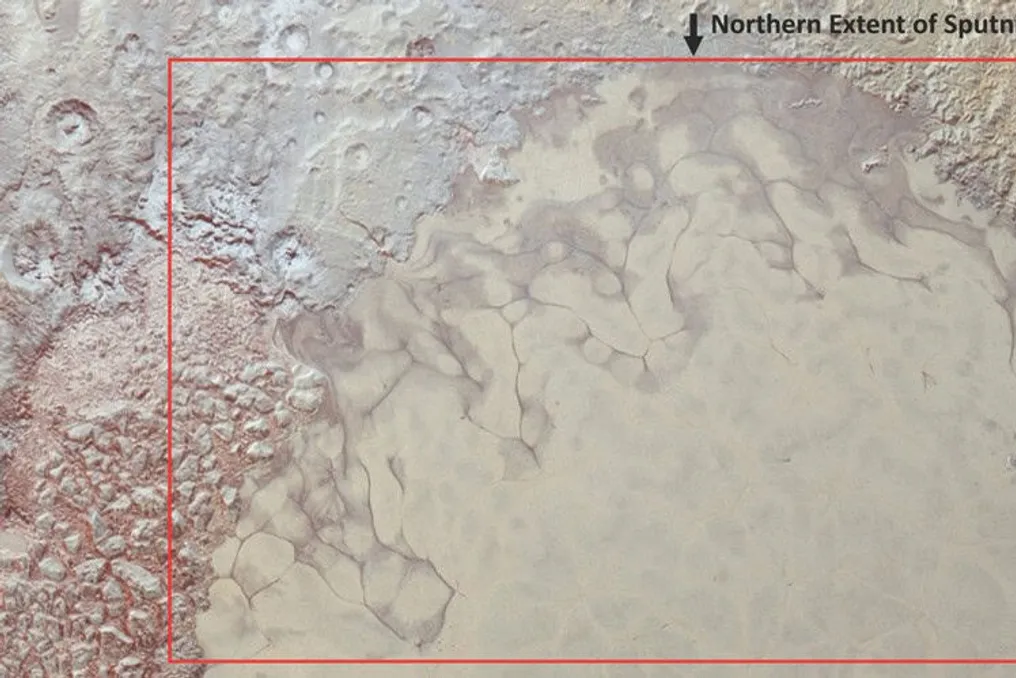 Спутник New Horizons обнаружил признаки жидкого азота на Плутоне, исходящие из-под ледяного покрова
