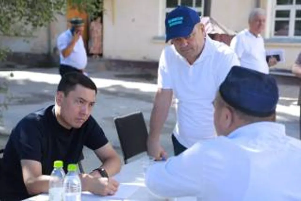 Медицинский осмотр и прием специалистов организованы в одном месте в городе Янгиер
