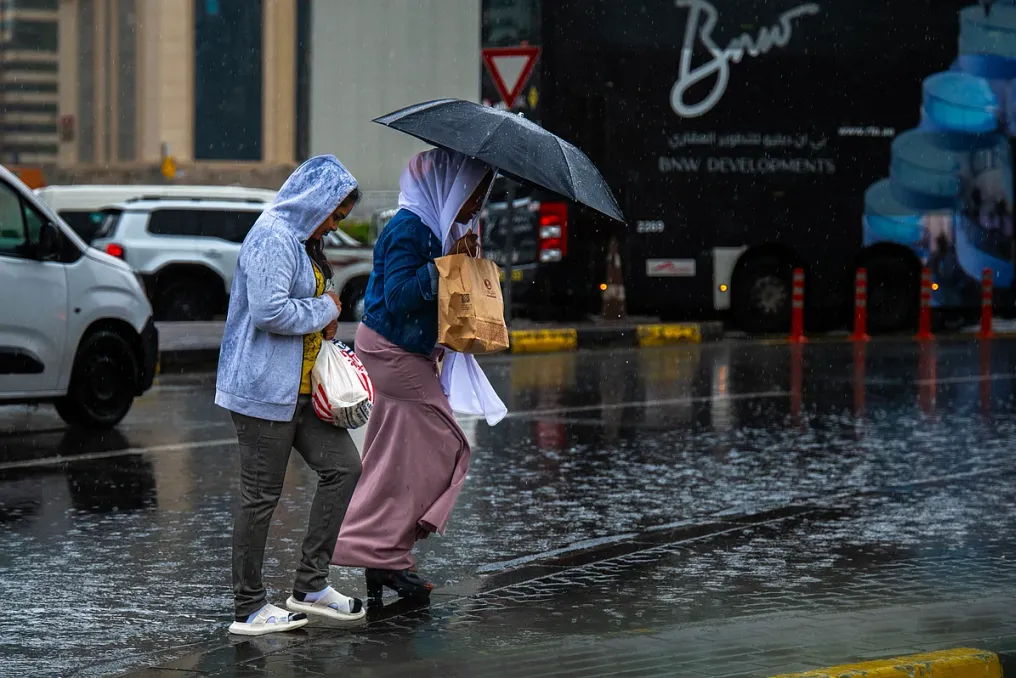 В ОАЭ ожидаются дожди и высокие температуры до 48°C в некоторых районах