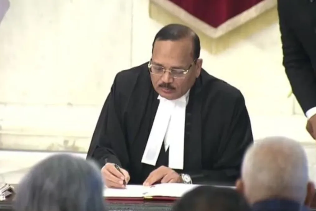 Students Protest Invitation of CJI Suryakant to Graduation Ceremony at NALSAR University