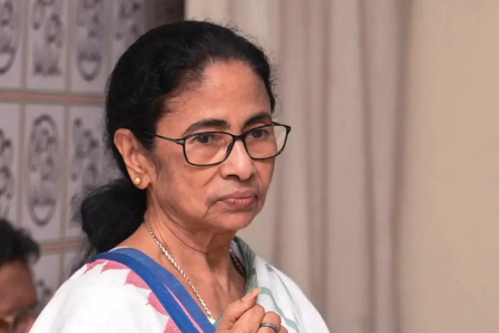 Supreme Court denied TMC assistance with frozen bank accounts, allowing objections before special officer