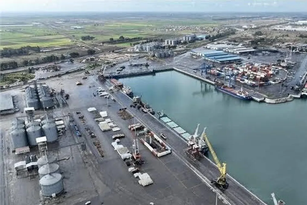 Iran diversifies trade routes by developing northern ports and railway infrastructure