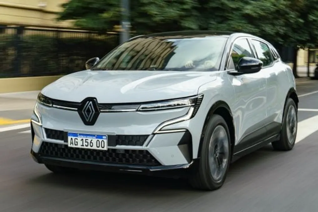 Электрический Renault Megane получил скидку в размере 57 000 реалов и стал доступнее, чем Boreal