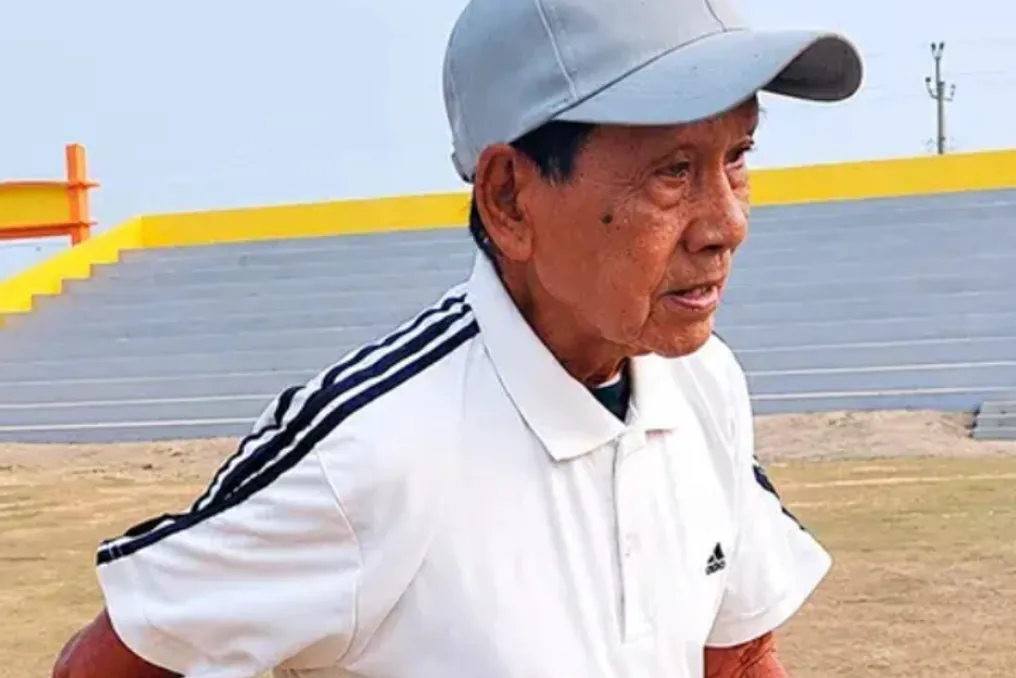 At 85, Andhuram Das continues to train and participate in races, setting new goals for himself