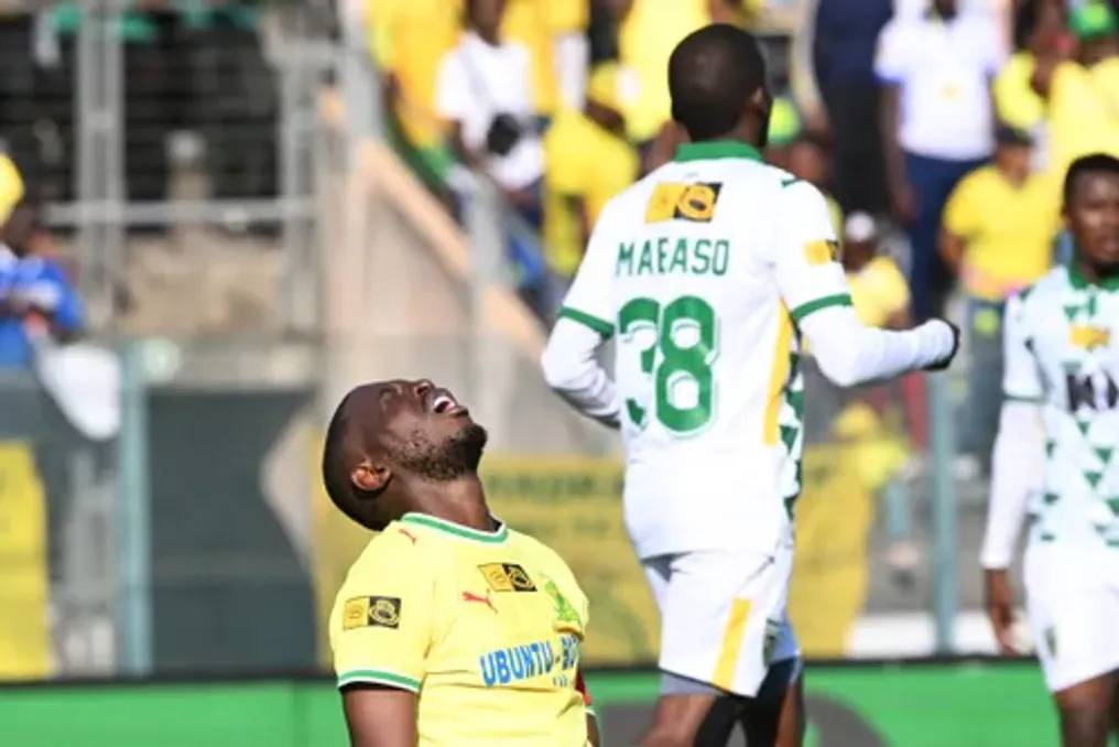 Miguel Cardoso afirma que a equipe do Mamelodi Sundowns adormeceu após a derrota para o Arrows no jogo MTN8