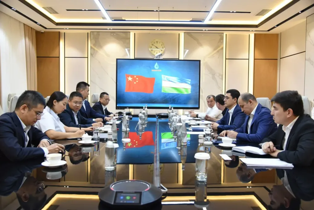 Uzbekneftegaz изучает приобретение пяти буровых установок от Honghua Group