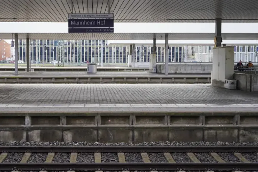 Mother stepped out for a smoke while train carrying minors departed in Germany