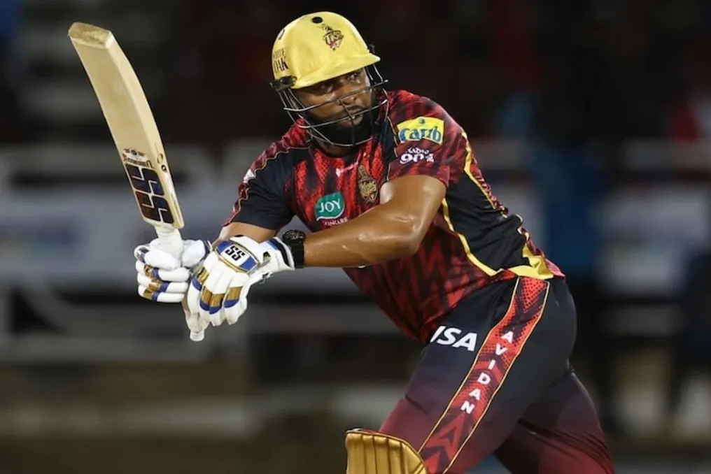 Kieron Pollard volta a liderar em pontos totais em T20, ultrapassando Jos Buttler