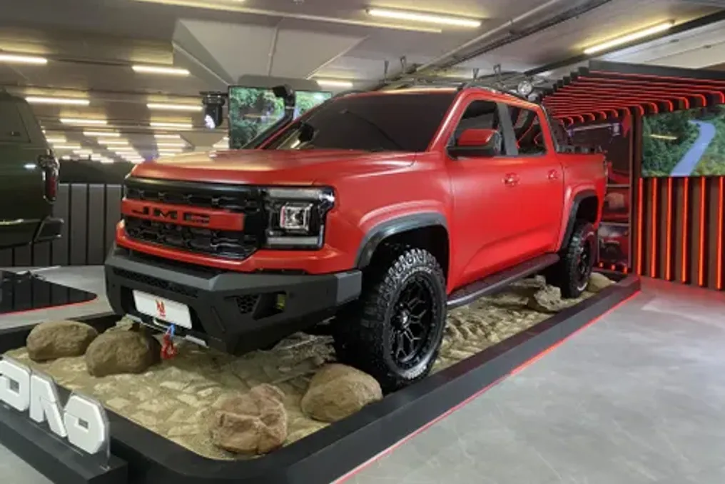 JMC apresenta o modelo atualizado Grand Avenue, elevando a categoria de sua linha de picapes