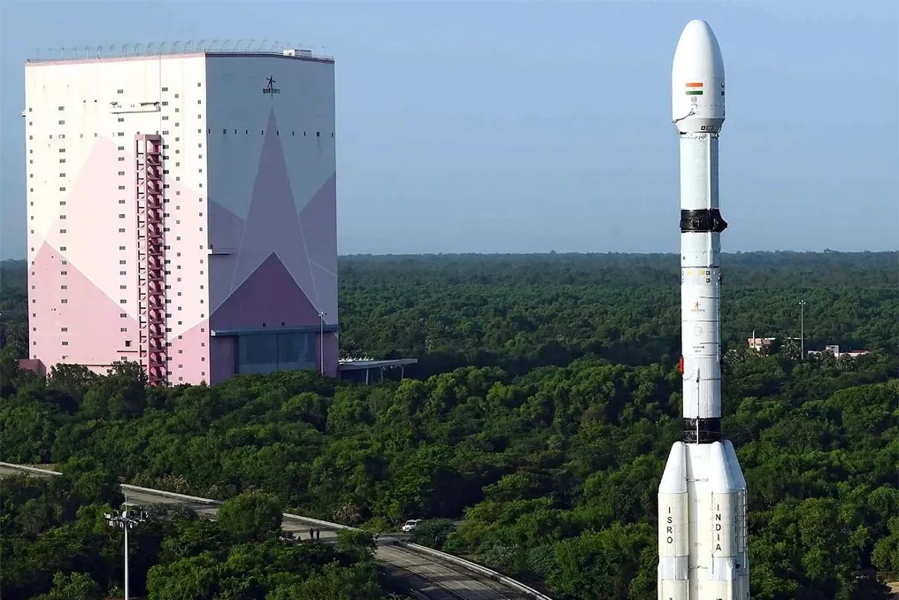 Ракета GSLV-F17 доставила спутник EOS-05 на орбиту