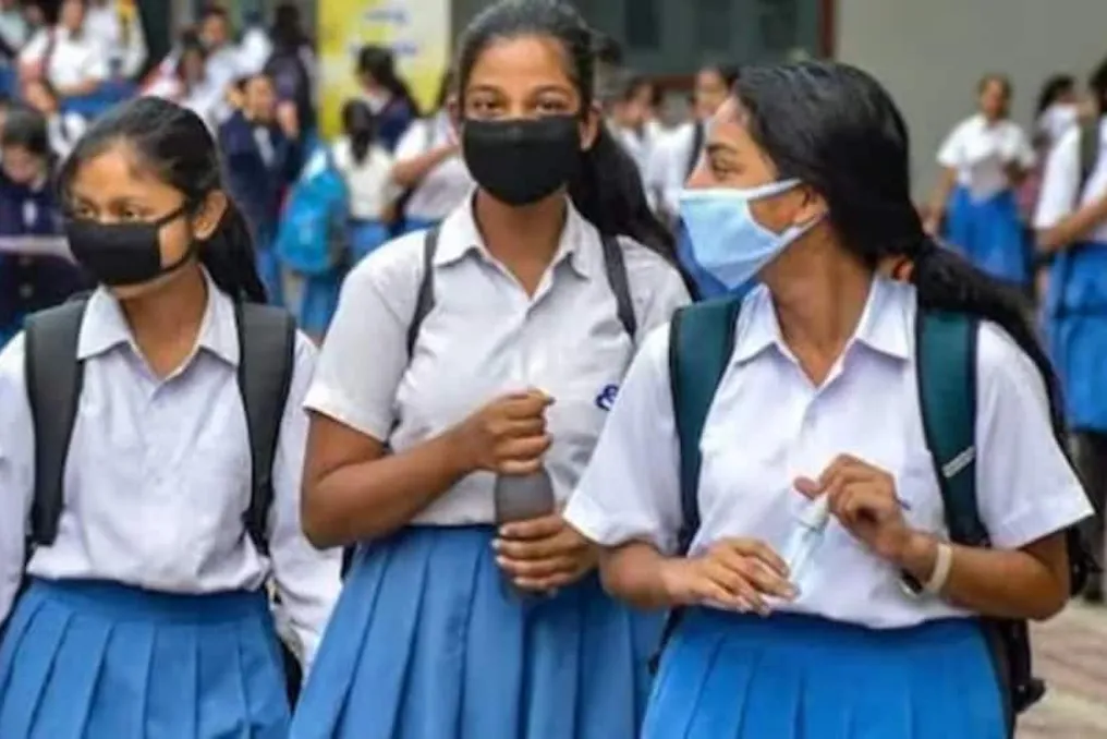 Bengal authorities propose changing school uniforms due to dengue threat; Health Minister notes ineffectiveness of socks