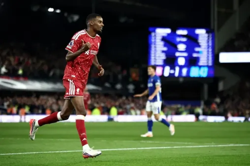 Virgil van Dijk ने लिवरपूल की इप्सविच पर जीत के बाद एलेक्सेंडर इस्साक की गुणवत्ता की सराहना की