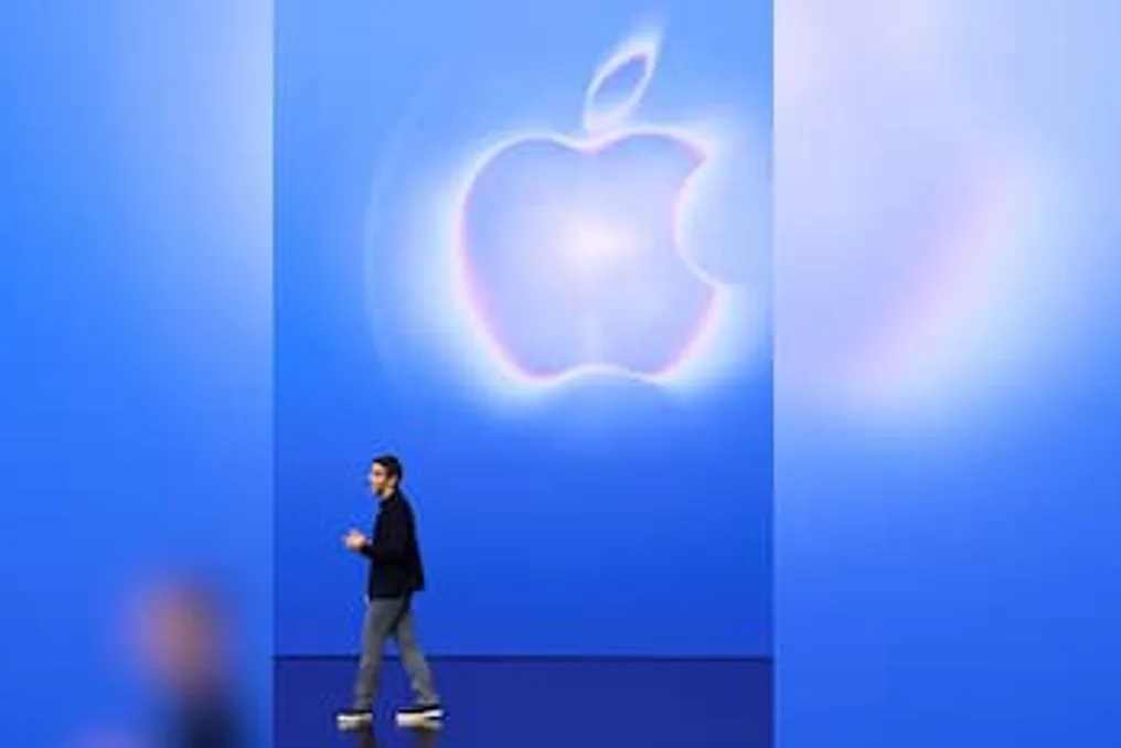 CEO Джона Тернуса представил новую линейку iPhone с акцентом на возможности искусственного интеллекта