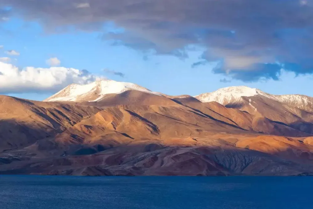 Administração de Ladakh inicia projeto de restauração do lago glacial Tso Kar