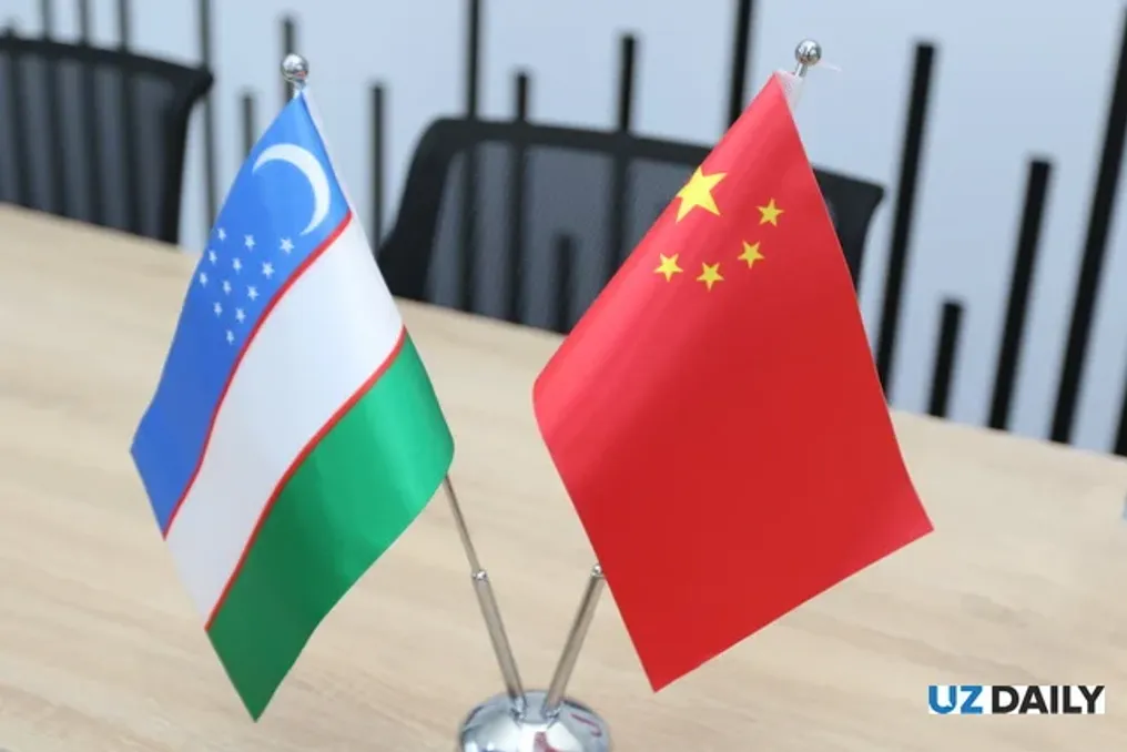 Médicos chineses realizaram 30 cirurgias gratuitas em crianças na região de Khorezm, Uzbequistão