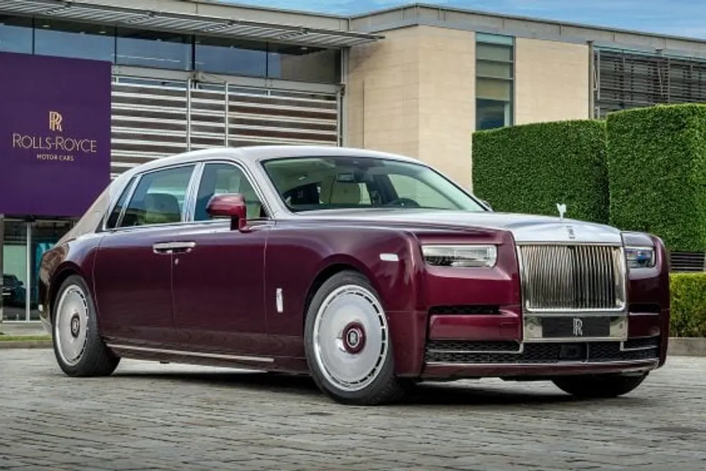 Rolls-Royce levou nove meses para criar ornamentos de abalone para dois modelos Phantom