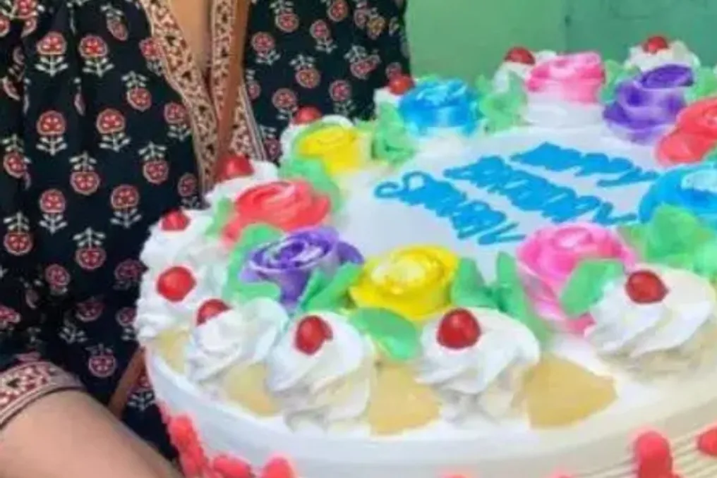 Payal Kumar Delhi kambagʻalliklari bolalari uchun «Tortli Teyta»ga aylandi