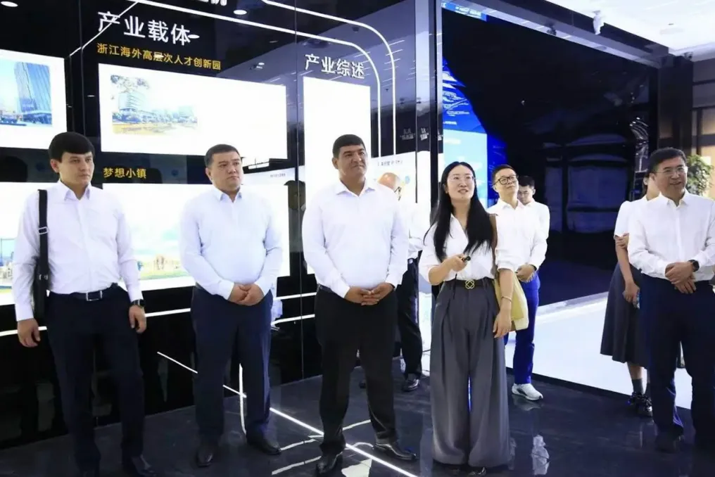Almalyk Administration Presents Investment Potential in China