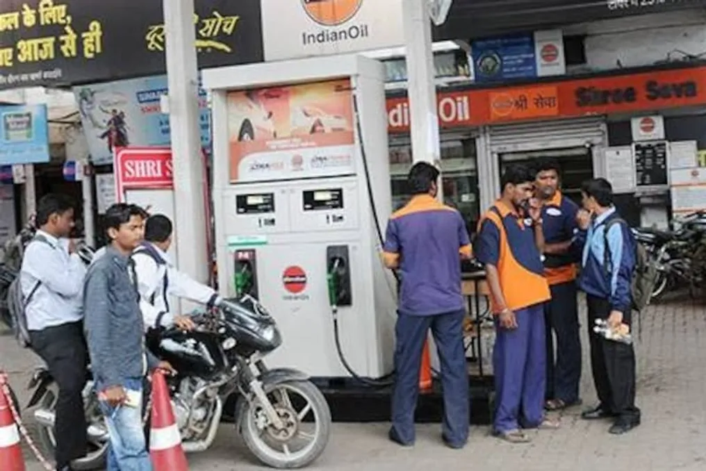 मध्य प्रदेश के पेट्रोल पंप विक्रेताओं का संघ 2000 रुपये से अधिक की यूपीआई भुगतानों को स्वीकार करने से इनकार करता है