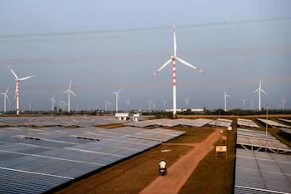 Sterling and Wilson Renewable Energy recebe pedidos no valor de 985 bilhões de rúpias