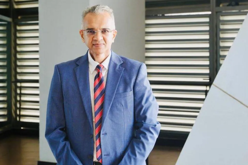 NPCI के दिलीप असबे ने छोटे व्यवसायों का समर्थन करने के लिए यूपीआई एमडीआर कमीशन की नई संरचना की व्याख्या की